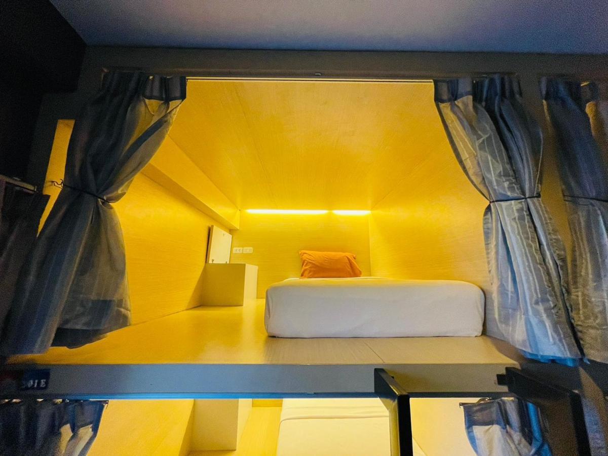 Rabbitel Phuket Hostel ภายนอก รูปภาพ