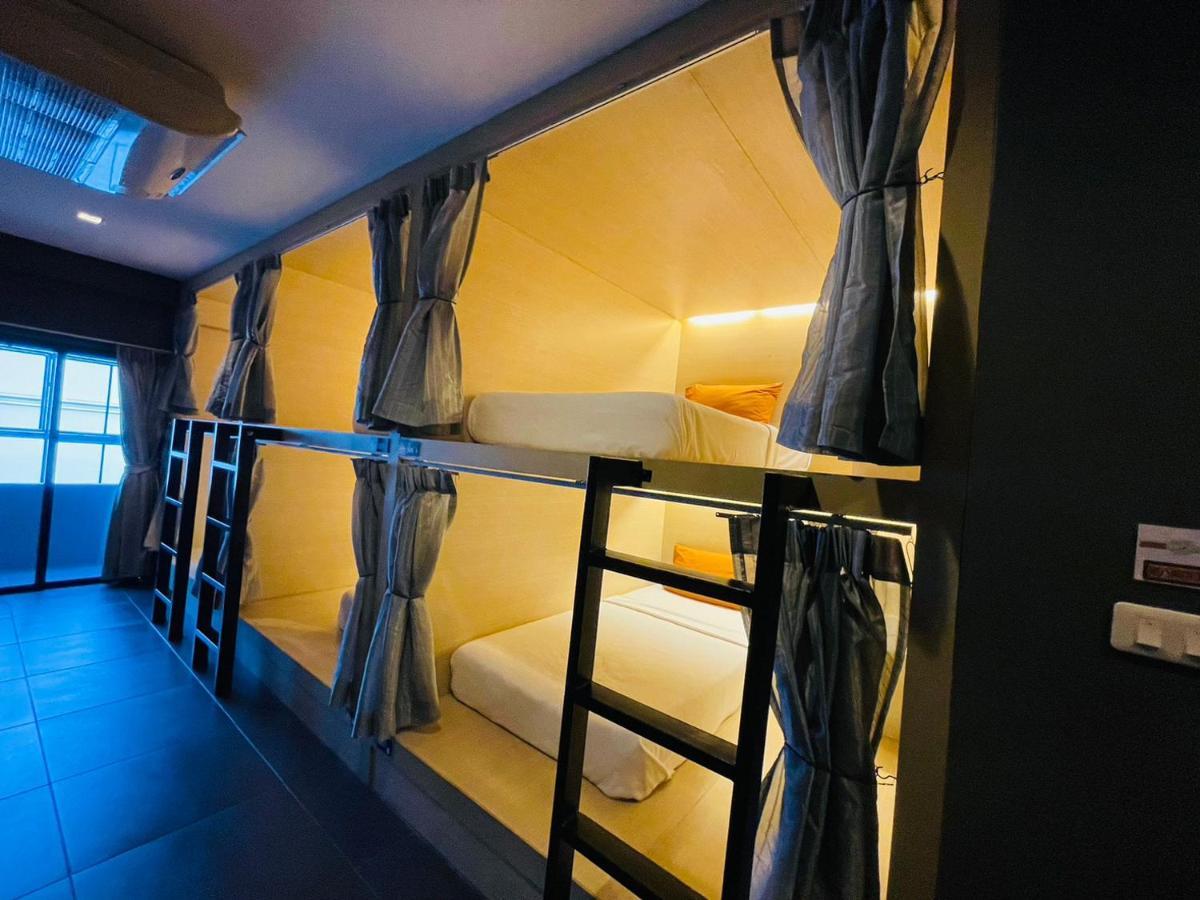 Rabbitel Phuket Hostel ภายนอก รูปภาพ