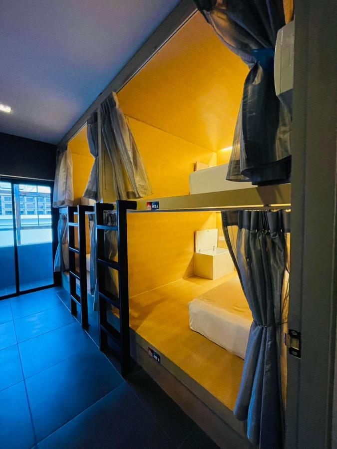 Rabbitel Phuket Hostel ภายนอก รูปภาพ