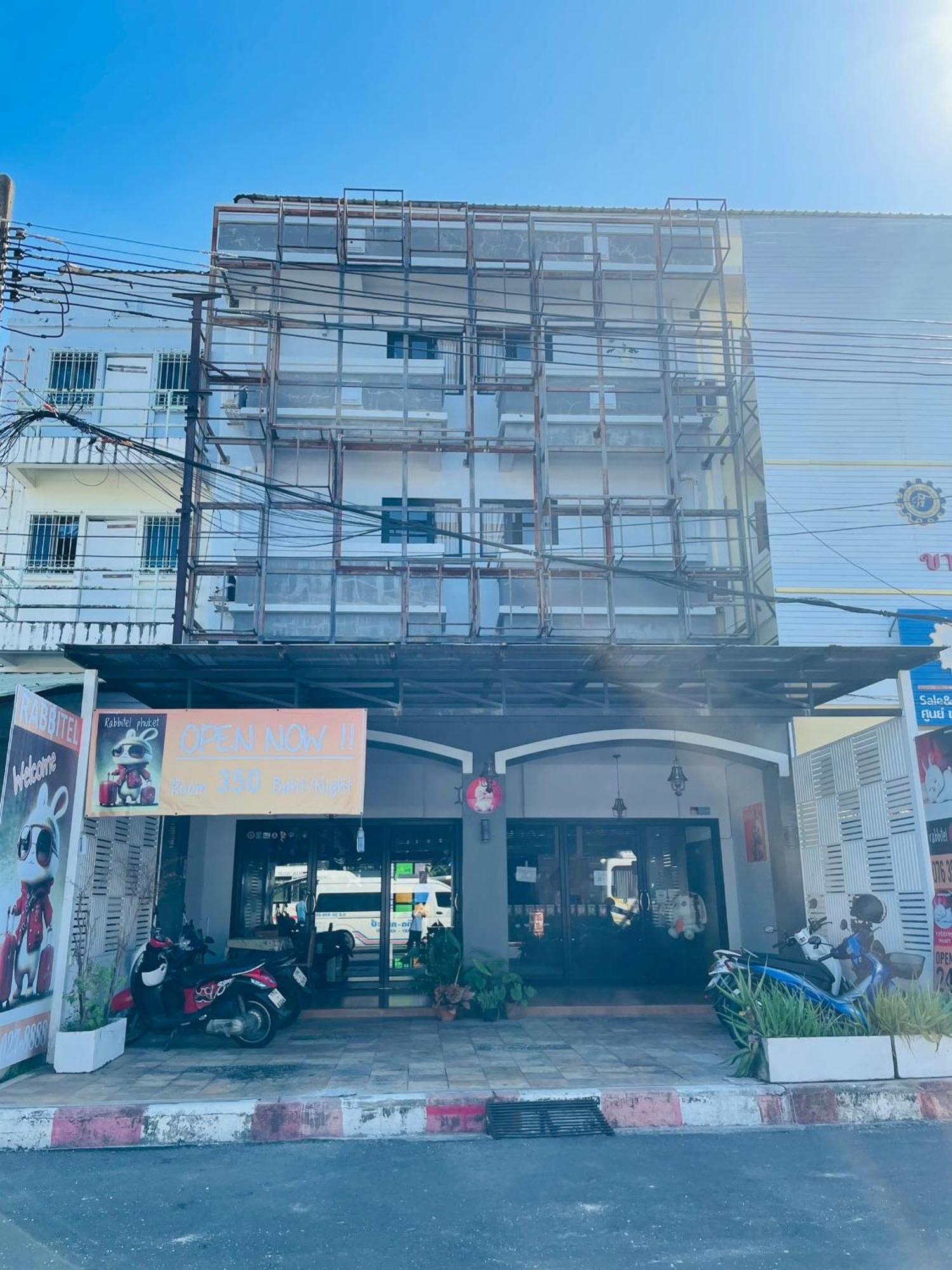 Rabbitel Phuket Hostel ภายนอก รูปภาพ